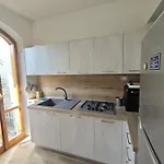 R27 - Graziosa Con Giardino E Posto Auto