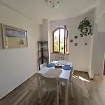 R27 - Graziosa Con Giardino E Posto Auto *