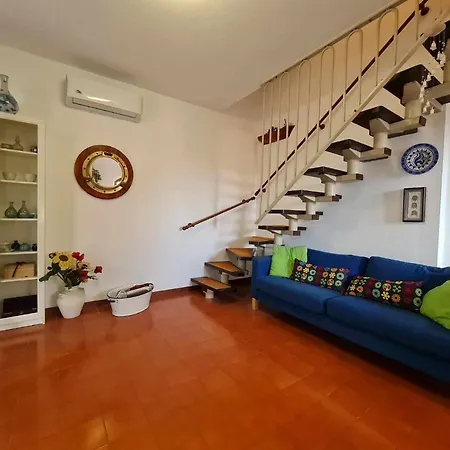 Daire R27 - Graziosa Con Giardino E Posto Auto *