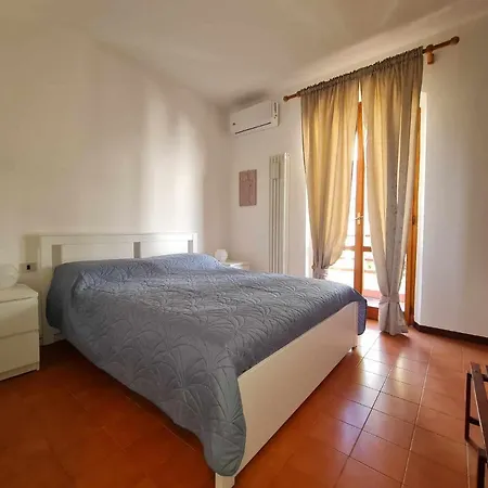 R27 - Graziosa Con Giardino E Posto Auto