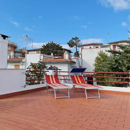 公寓 R27 - Graziosa Con Giardino E Posto Auto