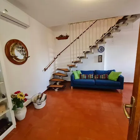 R27 Graziosa Con Giardino E Posto Auto *