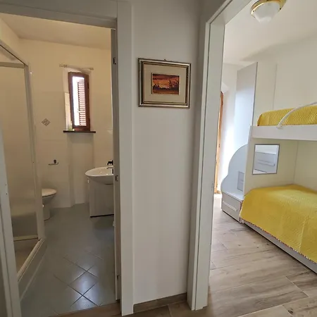 R27 - Graziosa Con Giardino E Posto Auto Appartamento Numana
